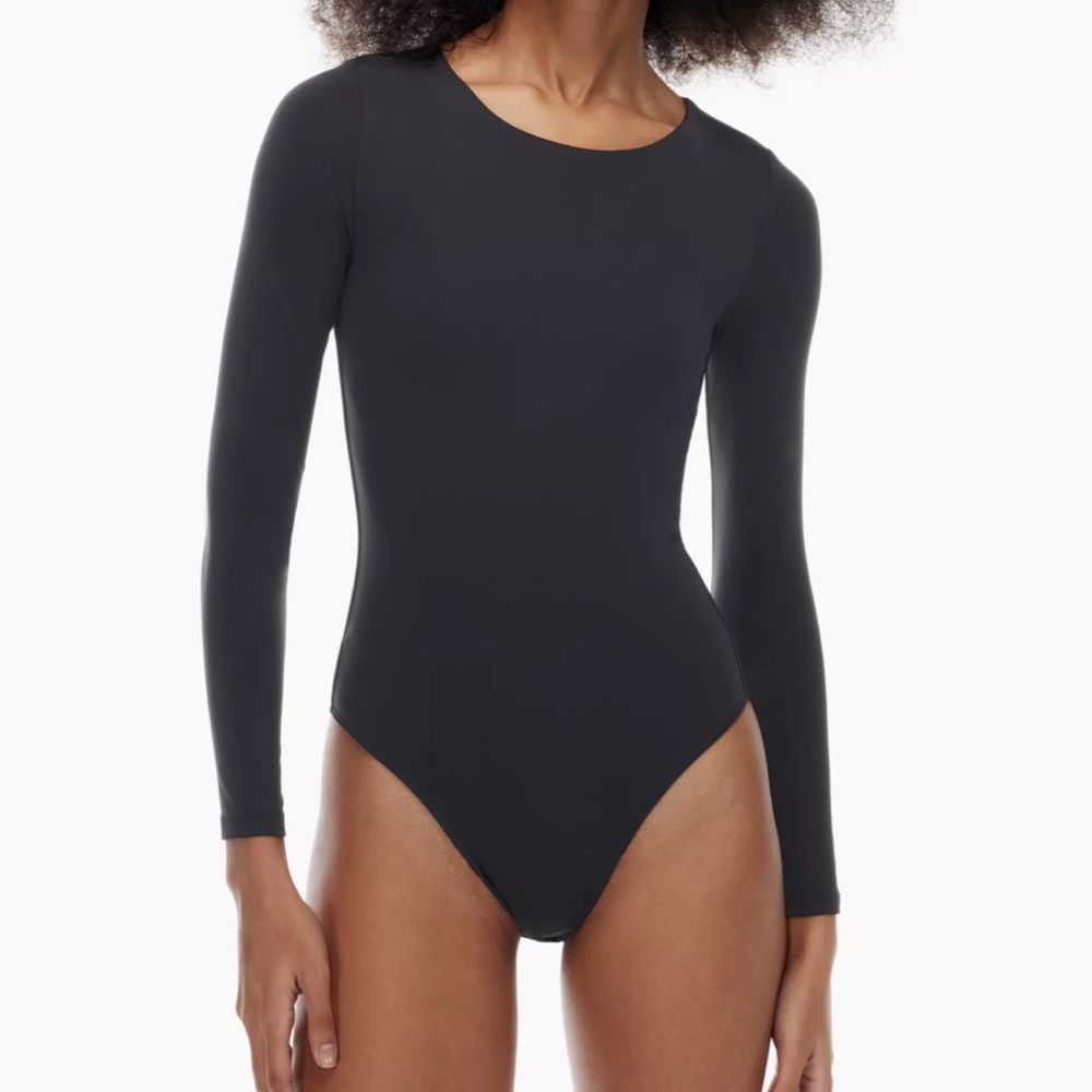 Babaton Contour Crew Longsleeve Bodysuit Black (NWOT)